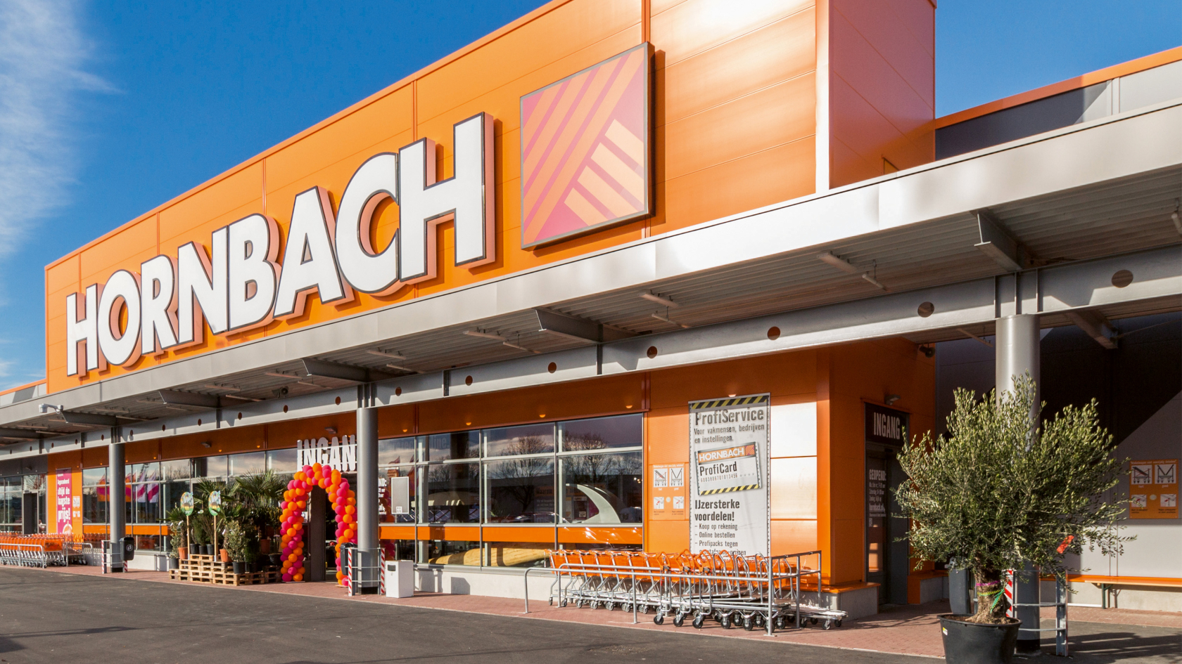 In der Kundenstory lesen, wie Hornbach mit ATOSS international plant